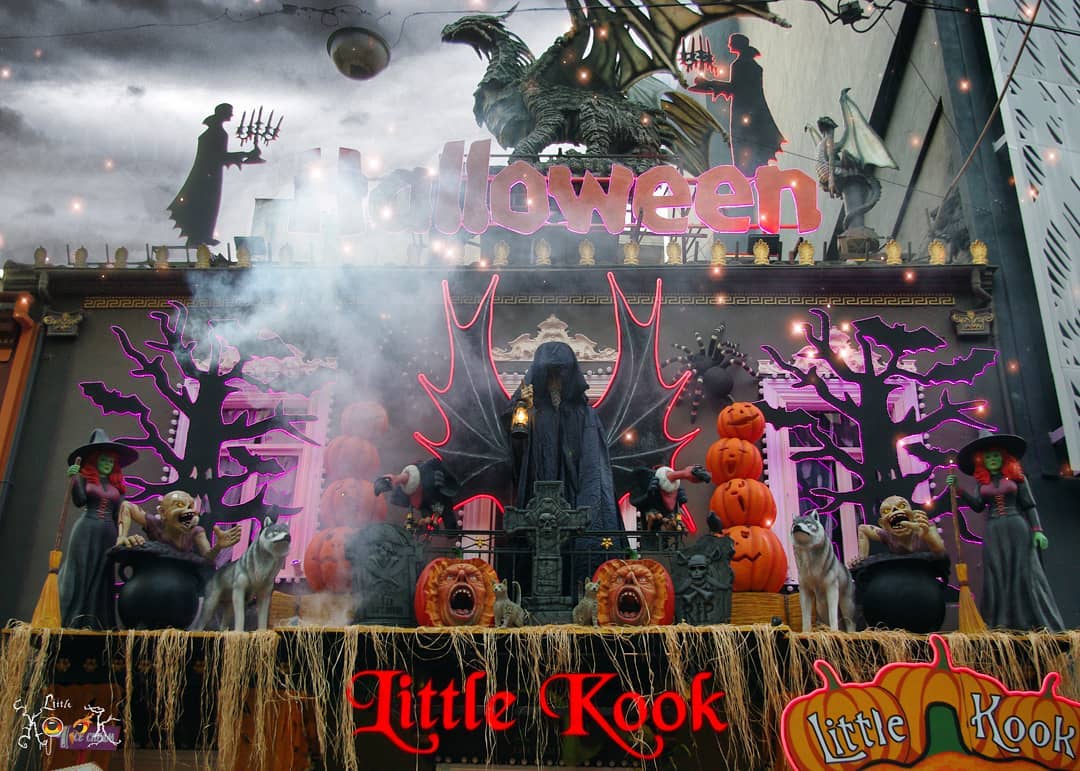 Little Kook In Athens Has Transformed Into a Halloween Dream Traveler