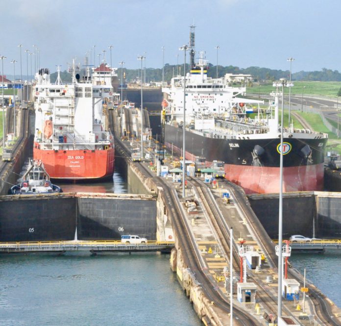 Cruise on the Panama Canal