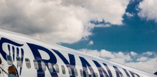 Ryanair plane