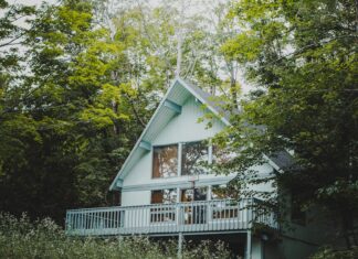 Eco Lodge