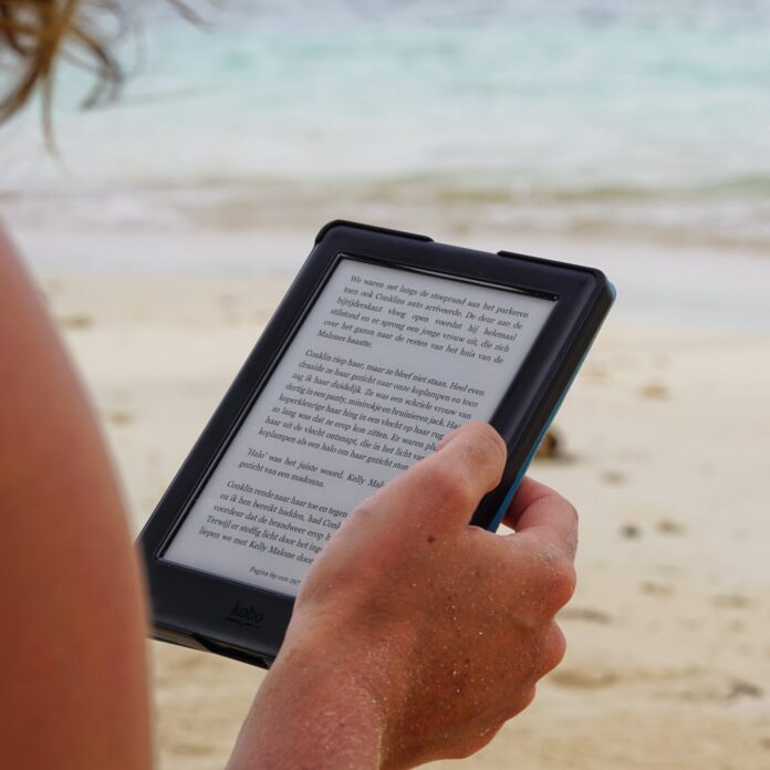 Kindle on the beach