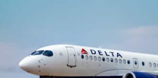 Delta Airplane