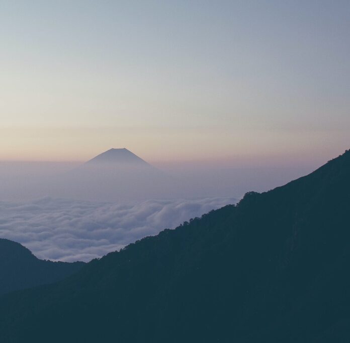 Mount Kita, Minami-arupusu, Japan