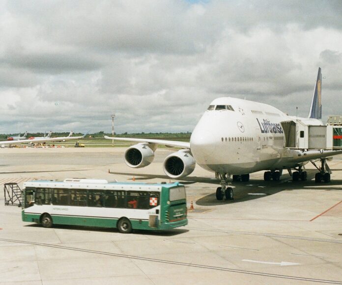 Airport Shuttle bus