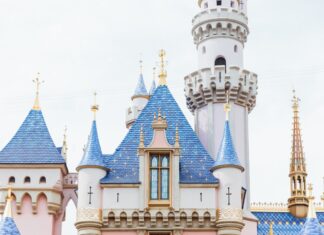Disneyland Drive, Anaheim, CA, USA